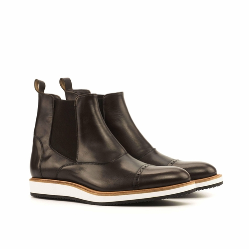 The Chelsea Hybrid II: Handcrafted Leather Boots with Contrast Sole